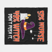 51ナース49ウィッチウーメンズハロウィンナース フリースブランケット (正面(横))