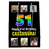 51誕生日: Rainbow "51"，写真カスタムと名前 ミディアムペーパーバッグ (裏面)