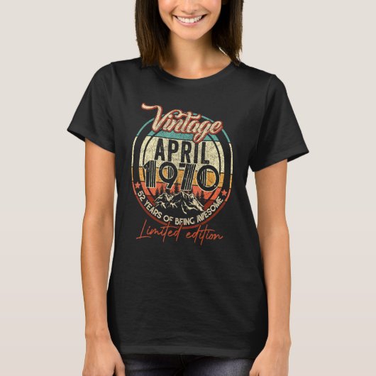 52年のヴィンテージ1970素晴らし年4月 Tシャツ (正面)