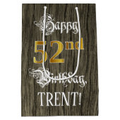 52番目の誕生日:フェイク金ゴールドルック&ウッドフェイクパターン ミディアムペーパーバッグ (裏面)