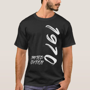 52誕生日レディースメンズ52年1970 8 Tシャツ
