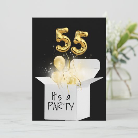 55誕生日の金ゴールドバルーンを白いボックスで表示 招待状 (スタンド正面)