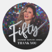 550th誕生日パーティー写真のシルバーの好意 ラウンドシール (正面)