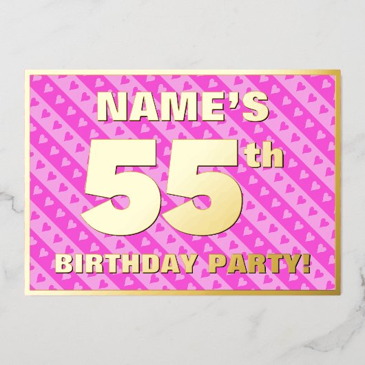 55th Birthday Party —おもしろいピンクのハートとストライプ 箔招待状 (正面)