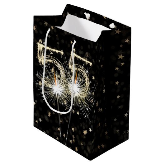 55th Birthday Sparklers on Black With Stars ミディアムペーパーバッグ (正面アングル)