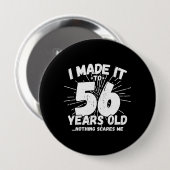 56おもしろい誕生日引用文皮肉56歳 缶バッジ (正面&裏面)