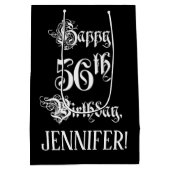 56番目の誕生日: ファンシー、スクリプエレガントト+名前をカスタムする ミディアムペーパーバッグ (裏面)