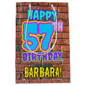 57誕生日:おもしろい、アーバングラフィティインスパイアルック ミディアムペーパーバッグ (正面)