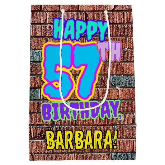 57誕生日:おもしろい、アーバングラフィティインスパイアルック ミディアムペーパーバッグ (裏面)