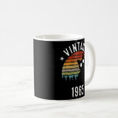 58歳の誕生日ヴィンテージ1965年58歳 コーヒーマグカップ (正面右)