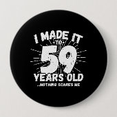 59おもしろい誕生日引用文皮肉59歳 缶バッジ (正面)