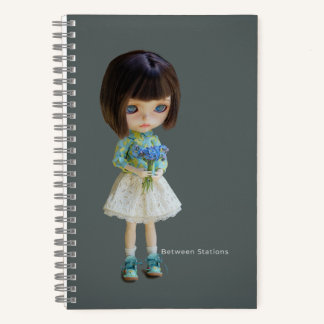 5.5x8.5 Journal: Between Stations ノートブック