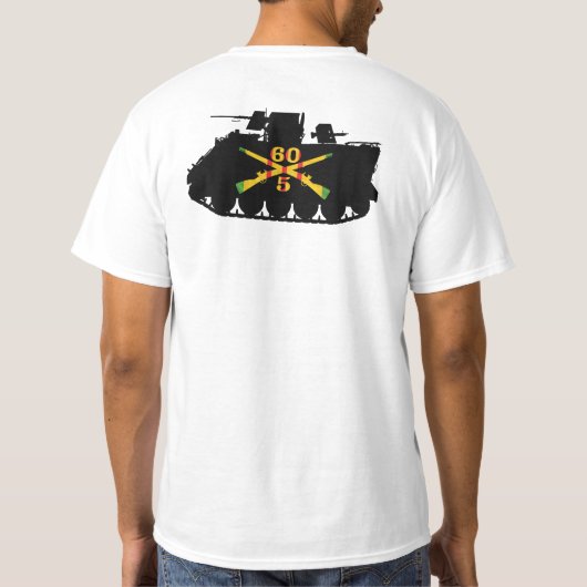 5/60th Inf. VSRによって交差させるライフル及びM113ワイシャツ Tシャツ (裏面)