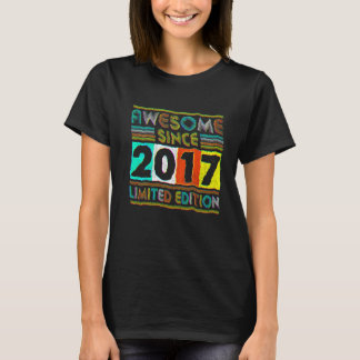 5 Year Old  Awesome Since 2017 5th Birthday Retro Tシャツ