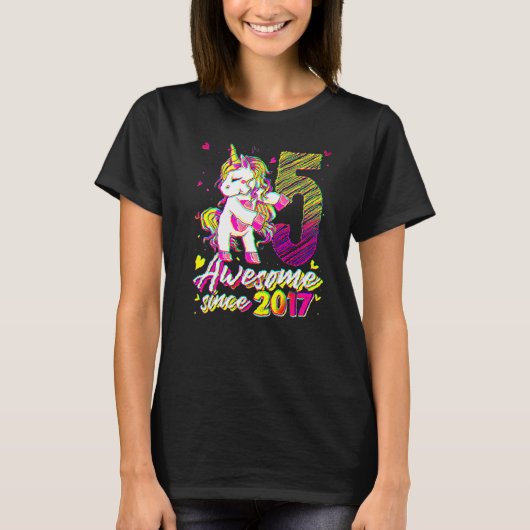 5 Years Old  Unicorn Flossing 5th Birthday Girl Un Tシャツ (正面)