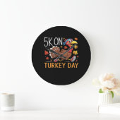 5Kトルコの日に感謝祭走のクラシックT-Sh ラージ壁時計 (ホーム)