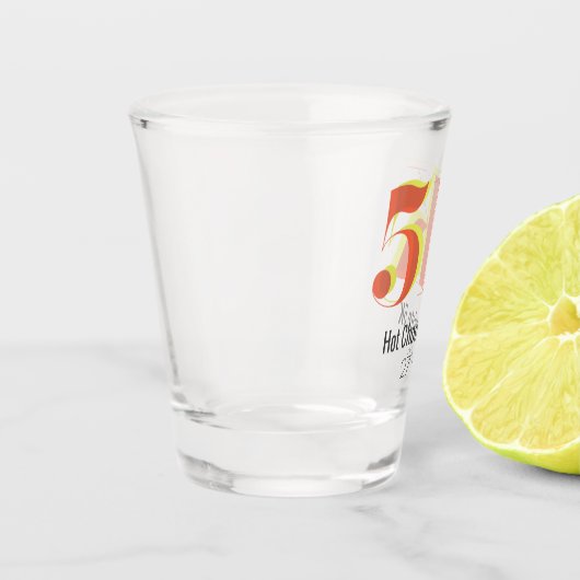 5kレースランニングお祝い黄はっきりした赤文字 ショットグラス (左)