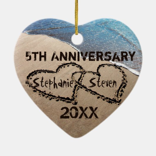 5th、任意の記念日2つのハートの砂のオーナメント セラミックオーナメント (裏面)