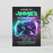 5th Birthday Partyの招待で編集可能なゲーム 招待状 (スタンド正面)