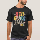 5th Fifth Grade Rocks Back to School Teacher Stud Tシャツ (正面)