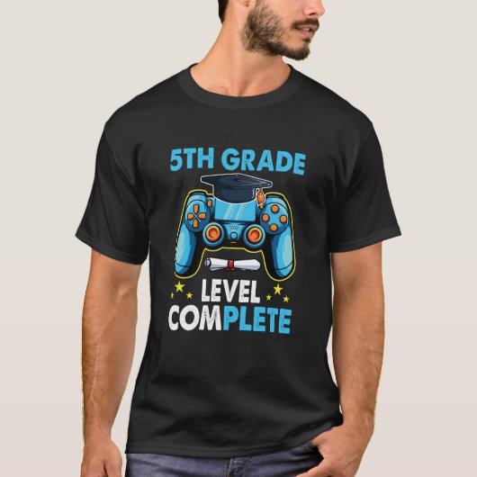 5th Grade Graduation Level Complete Gamer 2023  2 Tシャツ (正面)