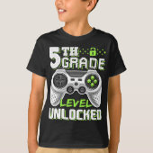 5th Grade Level Unlocked Video Game Back To School Tシャツ (正面)