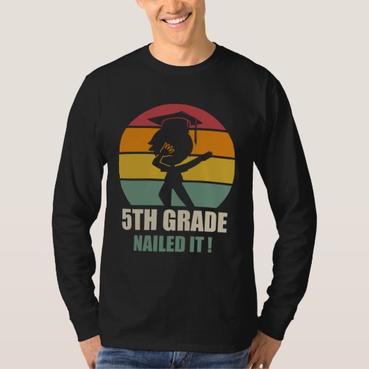 5Th Grade Nailed It  Graduation Dab 2021 Tシャツ (正面)