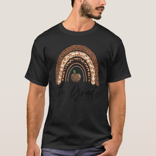 5th Grade Teacher Leopard Rainbow Thanksgiving Day Tシャツ (正面)