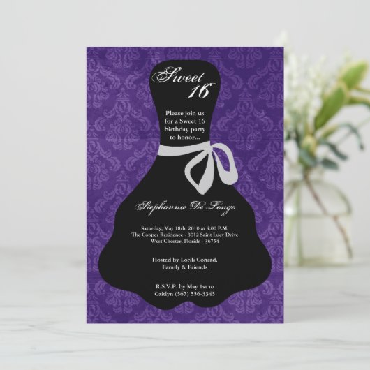 5x7パープルドレススウィート16誕生日招待状 招待状 (スタンド正面)