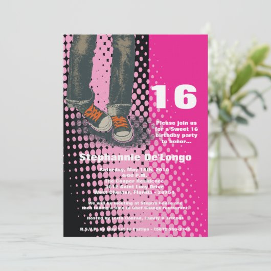 5x7ピンクスニーカー甘い16誕生日招待状 招待状 (スタンド正面)
