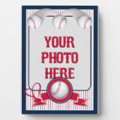 5x7ベースボールカードフレーム1 – 赤白色プラークストライププレート フォトプラーク (正面)