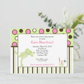 5x7モダンうるうカエルのピンクトレンディードット赤ちゃんシャワー 招待状 (スタンド正面)