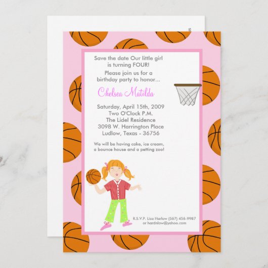 5x7女の子はバスケットの球のベビーシャワーの招待状を遊ばします セーブザデート (正面/裏面)