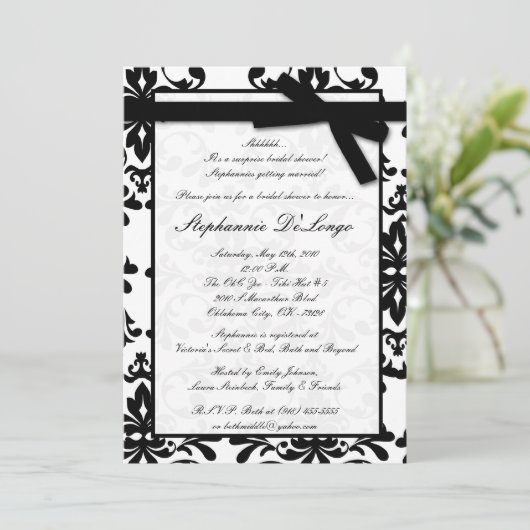 5x7白黒のダマスク織のブライダルシャワーの招待状 招待状 (スタンド正面)