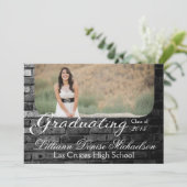 5x7黒い煉瓦建物の壁の先輩の発表 案内状 (スタンド正面)