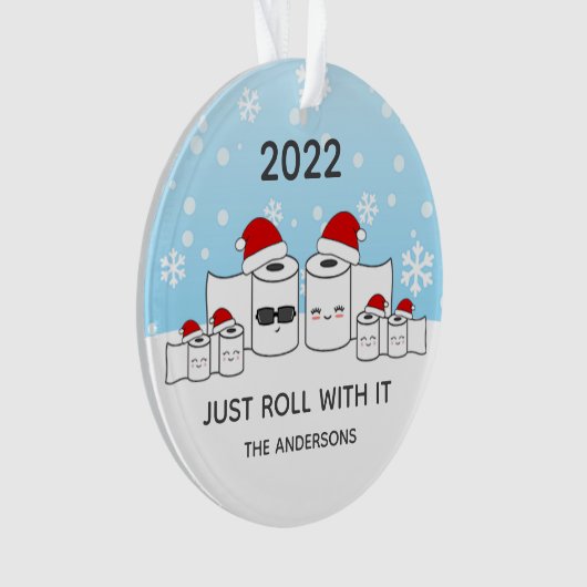 6おもしろいの転がItトイレ紙ファミリー オーナメント (正面)