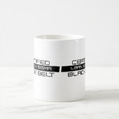 6つのシグマ黒帯のコーヒー・マグ証明される コーヒーマグカップ (中央)
