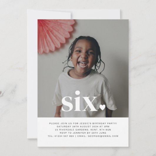 6つのハートフォトファースト誕生日招待状 招待状 (正面)