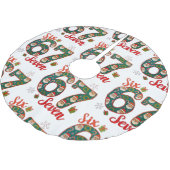 6と7 67 6 7 ミーム クリスマス サンタ帽 ブラッシュドポリエステルツリースカート (アングル)