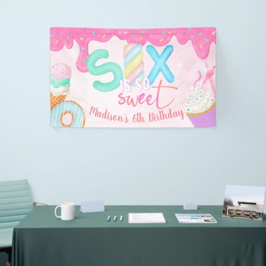 6はとても甘いピンクのつや消し 横断幕 (トレードショー)