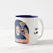 6スケールCantinaコーヒーマグ – コーヒーをこぼす ツートーンマグカップ (正面右)