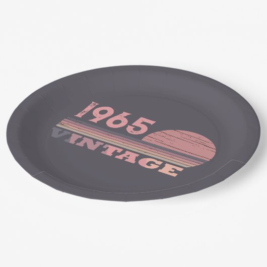 6パーソナライズされたヴィンテージ60歳の誕生日パーティー ペーパープレート (アングル)