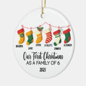 6人の初めてのクリスマスの名前をカスタムする セラミックオーナメント (左)