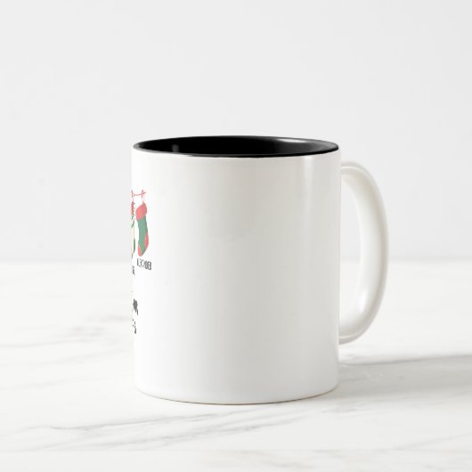 6人の初めてのクリスマスの名前をカスタムする ツートーンマグカップ (正面右)