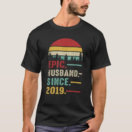 6周年結婚記念日お祝い 夫へ贈るエピックなギフト Tシャツ (正面)