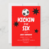 6回サッカー6回目の誕生日パーティーで赤いキックイン 招待状 (正面)