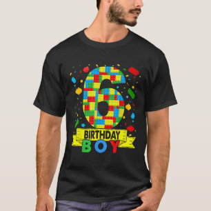 6年の古い建物ブロック6誕生日少年レンガ Tシャツ