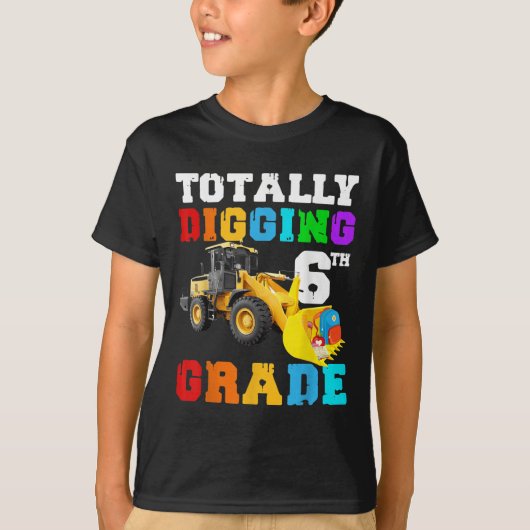 6年生のトラクター好きすぎて最高!初めての登校日 Tシャツ (正面)