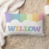 6文字の名前の虹の地球トーン雲 ランバークッション (ブランケット)