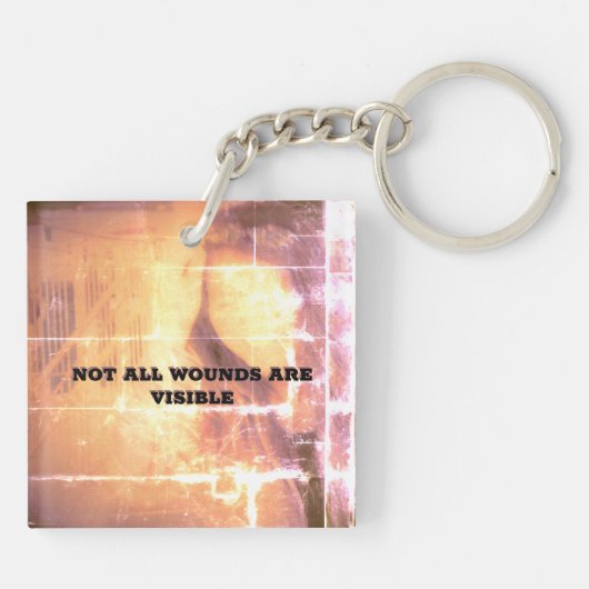 6月はPTSD認識度月キーチェーン キーホルダー (裏面)